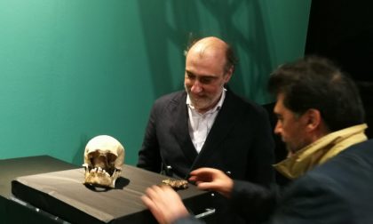 Il teschio di Plinio Il Vecchio a Como: inaugurata la mostra sull'illustre comasco VIDEO