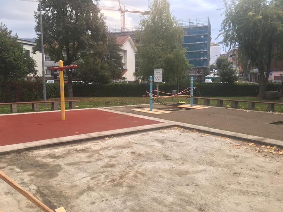 Lipomo, nuovi giochi al parco “Anna Frank”: lavori in corso
