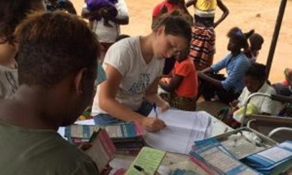 La laurea in infermieristica e poi un mese in Zambia STORIE SOTTO L'ALBERO