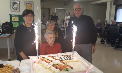Compleanno da record: Erminia Bonacina festeggia 102 anni