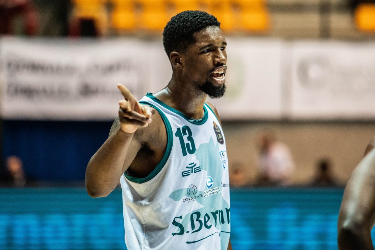 Pallacanestro Cantù Wilson e Hayes: che coppia!