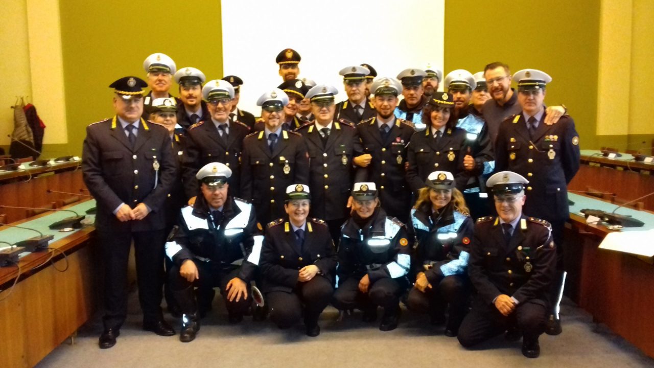 Storico agente della Polizia locale canturina in pensione VIDEO