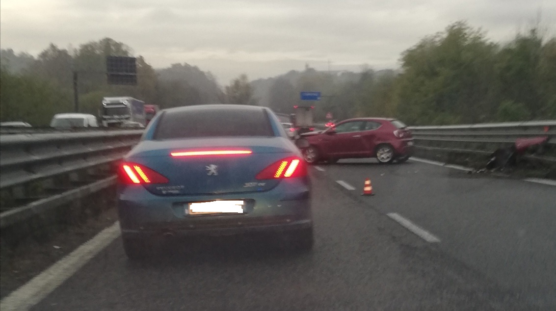 Incidente sulla SS36 traffico in tilt