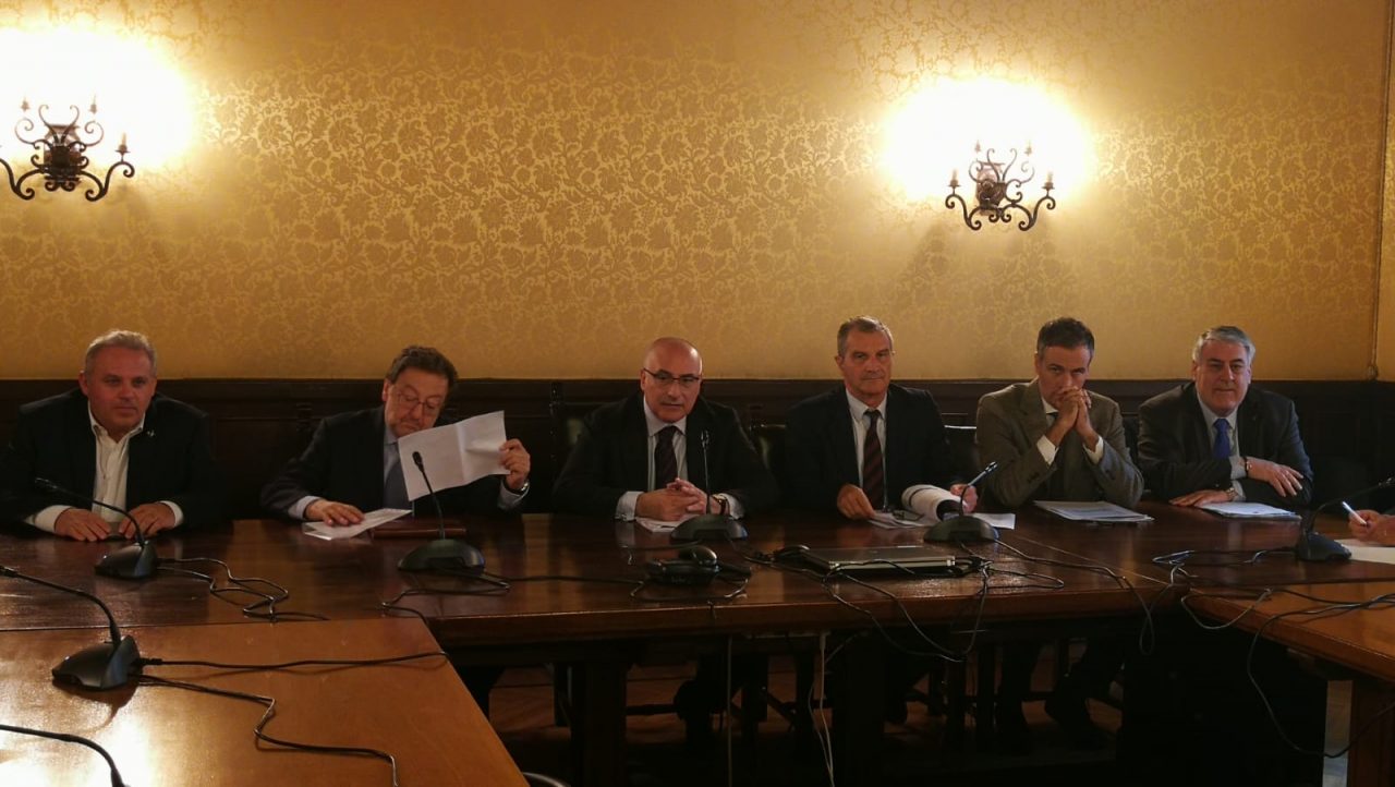 Semafori intelligenti e videosorveglianza sulla Statale Regina: Regione stanzia altri 150mila euro
