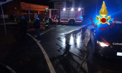 Incidente sulla Novedratese, un'auto prende fuoco SIRENE DI NOTTE