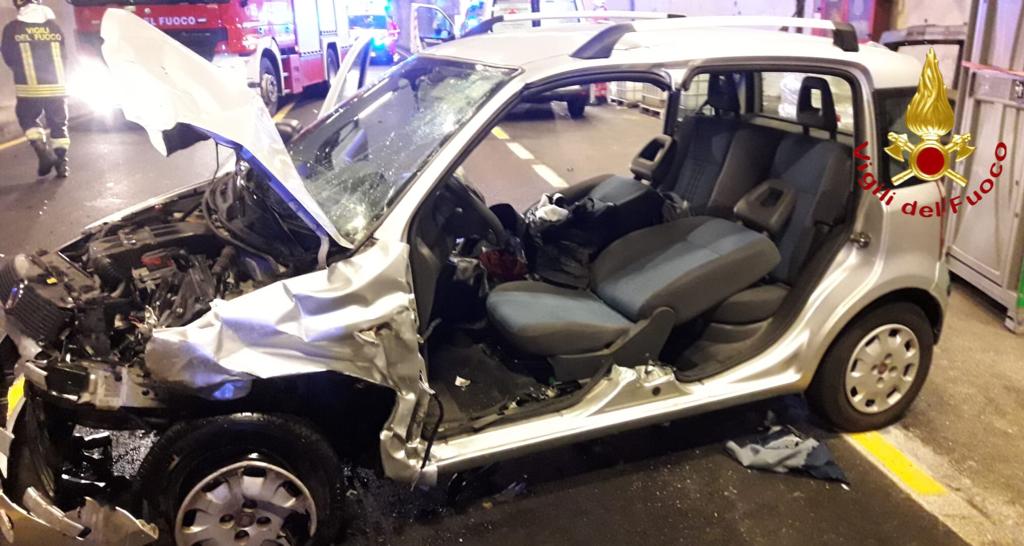 Incidente nella galleria di Cernobbio: traffico deviato