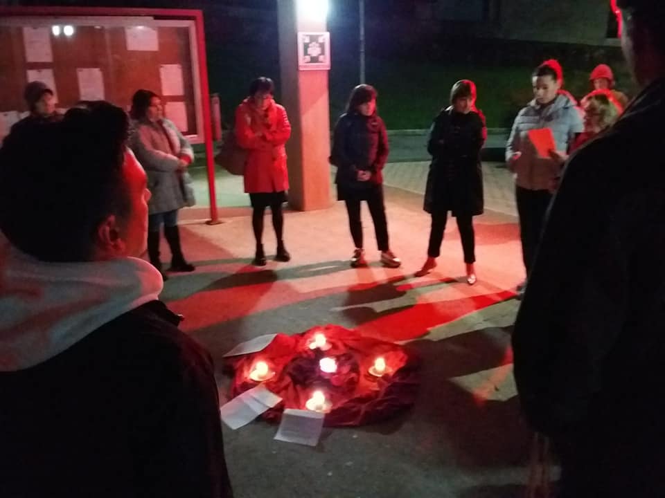 Giornata contro la violenza sulle donne: flash mob ad Albiolo