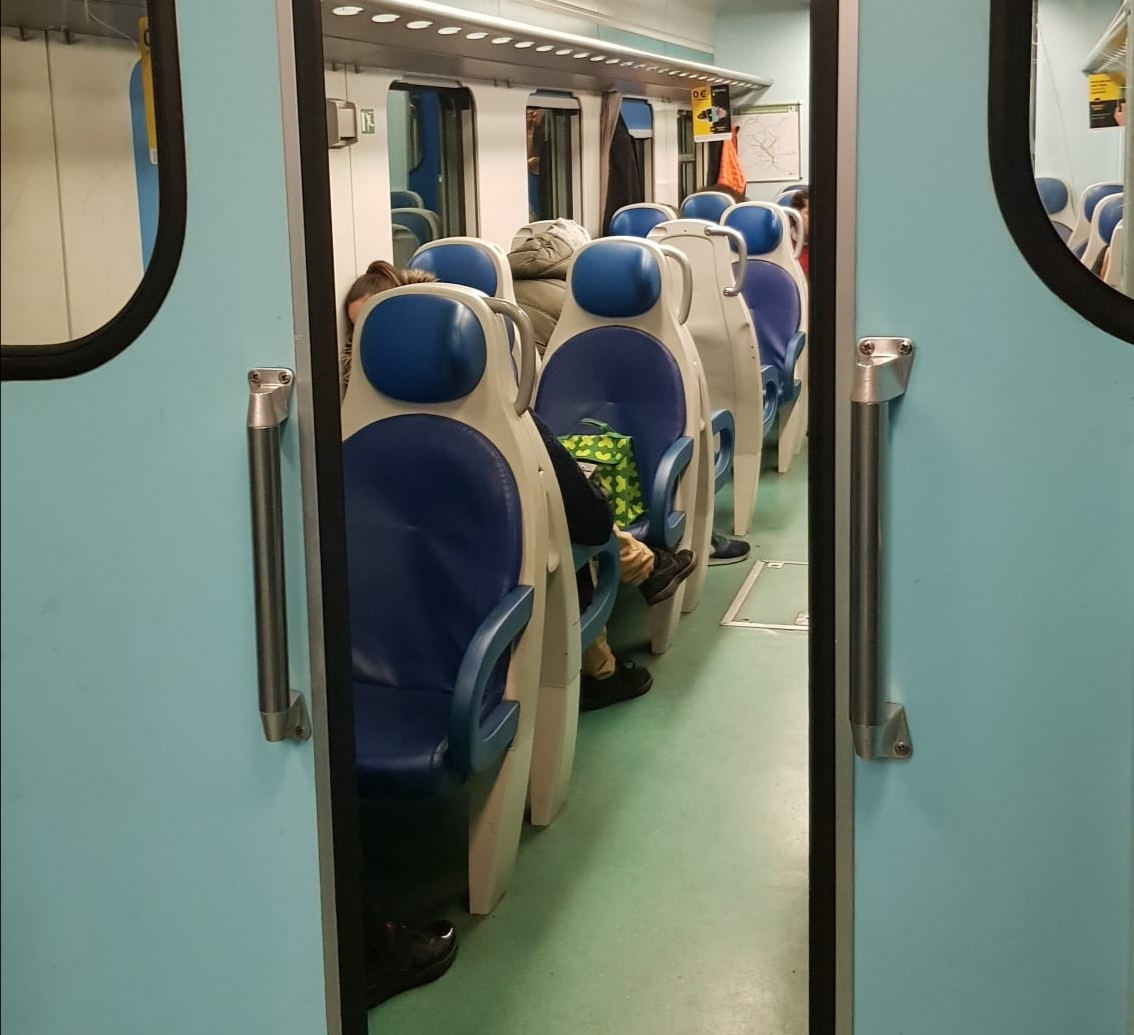 Comitati dei viaggiatori: eliminate corse della Como-Lecco. “Non abbiamo più pazienza”