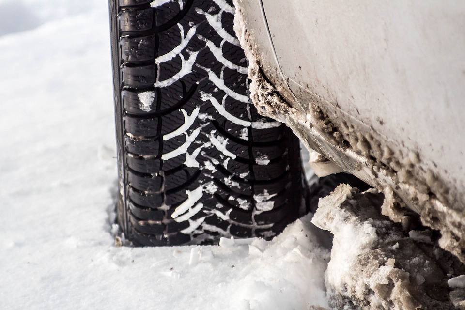 Dal 15 novembre pneumatici invernali: più sicurezza in strada