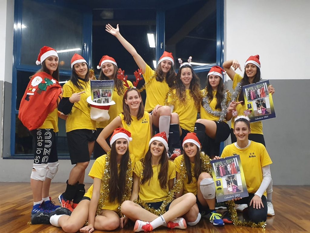 Pallavoliste in posa: le ragazze dell’Albesevolley modelle per una buona causa