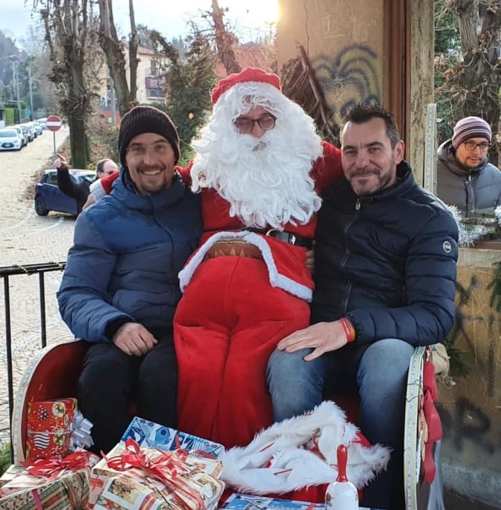 Il presepe e l’albero di Natale: lezione di cittadinanza attiva alla Stazione