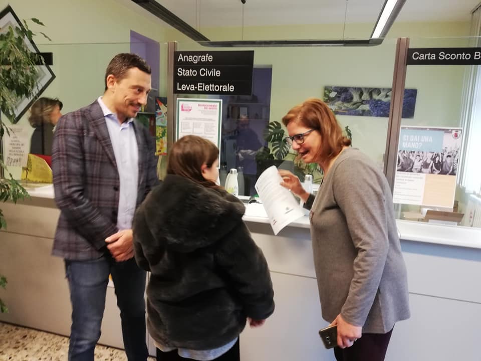 Regalo speciale per i bimbi di Senna Comasco