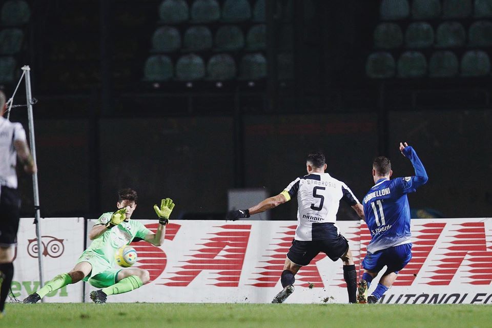 Como calcio Azzurri cadono a Siena e perdono terreno 