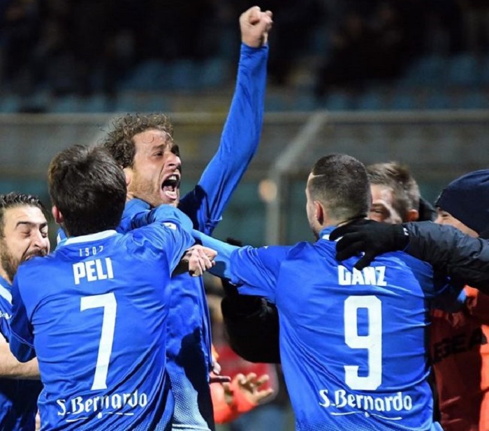 Como Calcio azzurri fermati dalla Juve e il Monza vola via