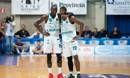 Pallacanestro Cantù domani il derby con Varese