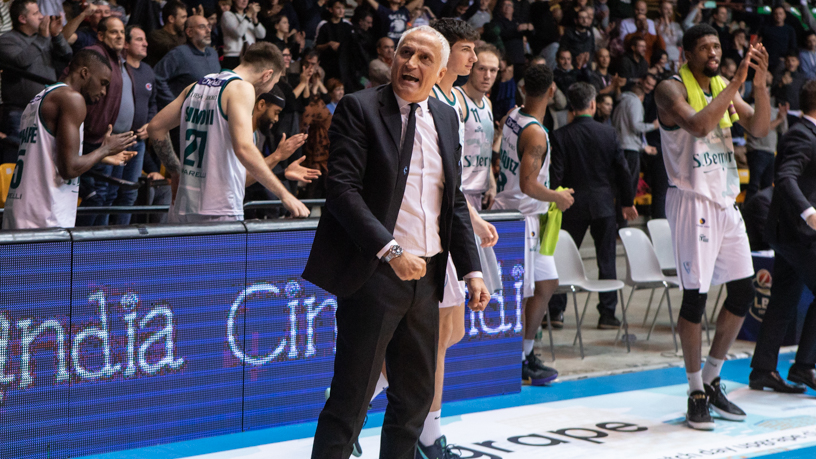 Pallacanestro Cantù Acqua San Bernardo frena mentre Milano vola via