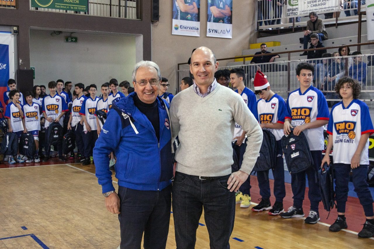 Festa di Natale per il Progetto Giovani Cantù