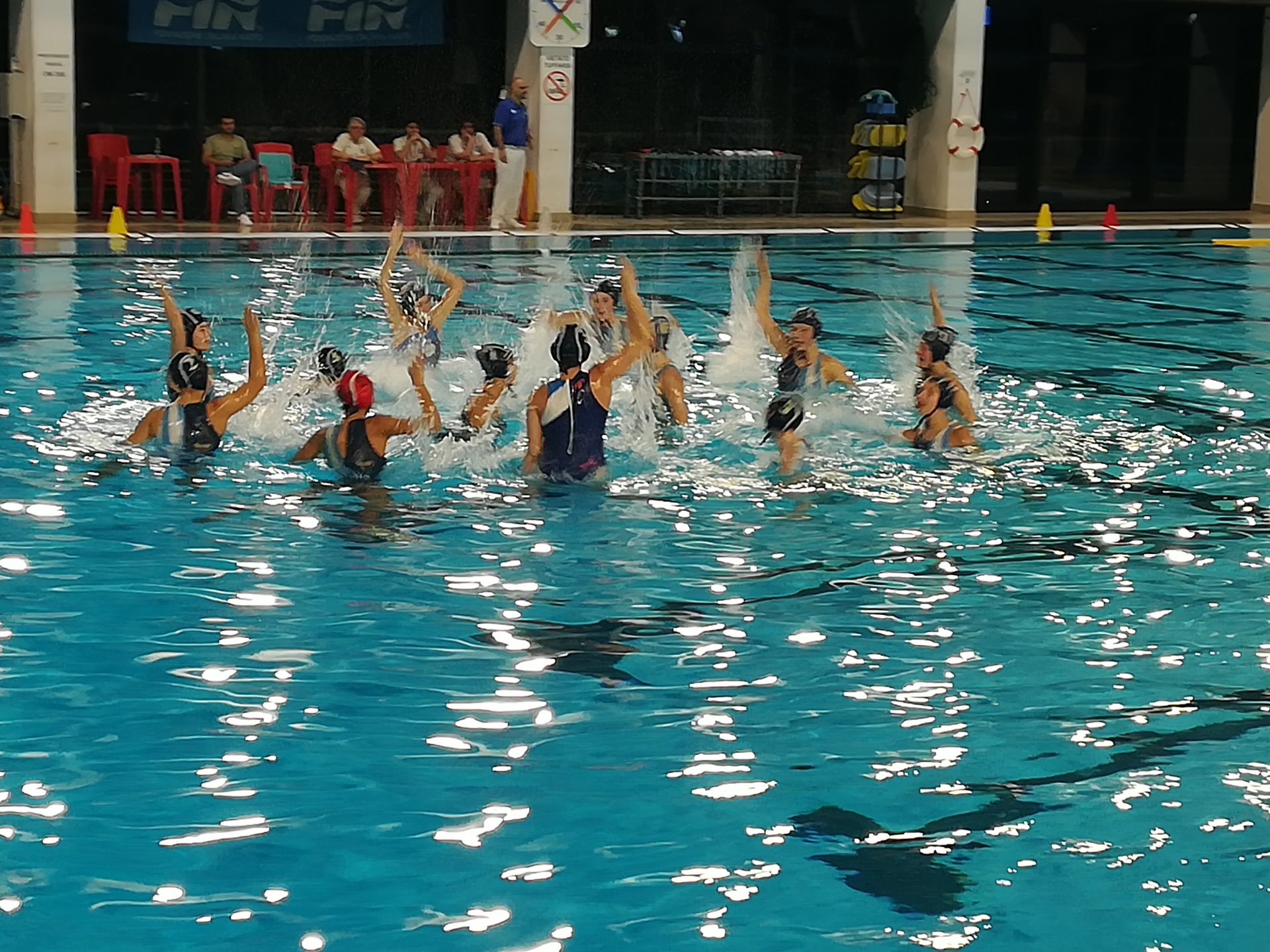 Rane rosa U17 in acqua
