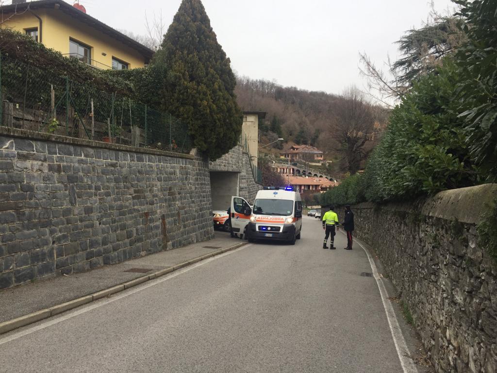 Grave malore a Longone al Segrino