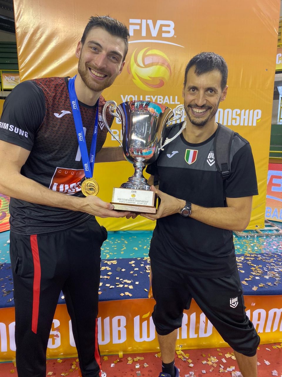 Simone Anzani e Massimo Merazzi campioni del mondo con la Lube Civitanova