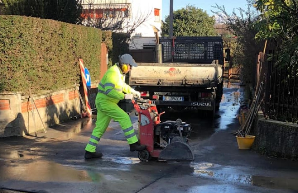 Guasto alla rete idrica a Figino