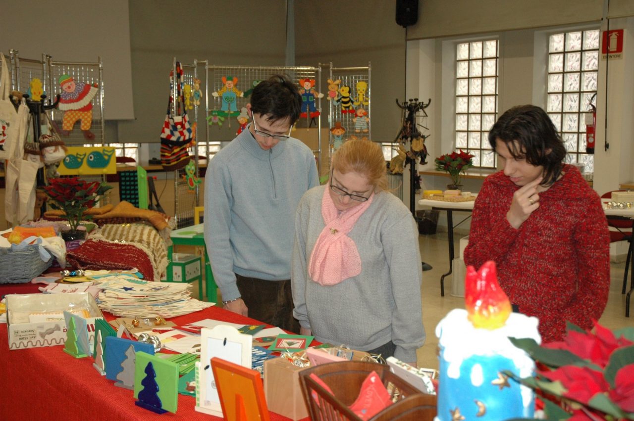 Da oggi il mercatino di Natale della cooperativa Penna Nera