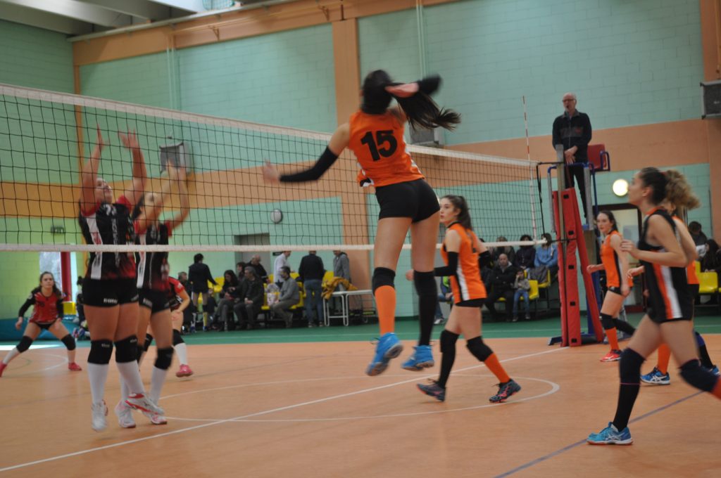 Volley Comasco annullata l’attività delle selezioni indoor e di Beachvolley