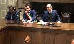 La suoneria del sindaco interrompe il viceministro ma... è l'Inno d'Italia e la sorpresa è gradita VIDEO