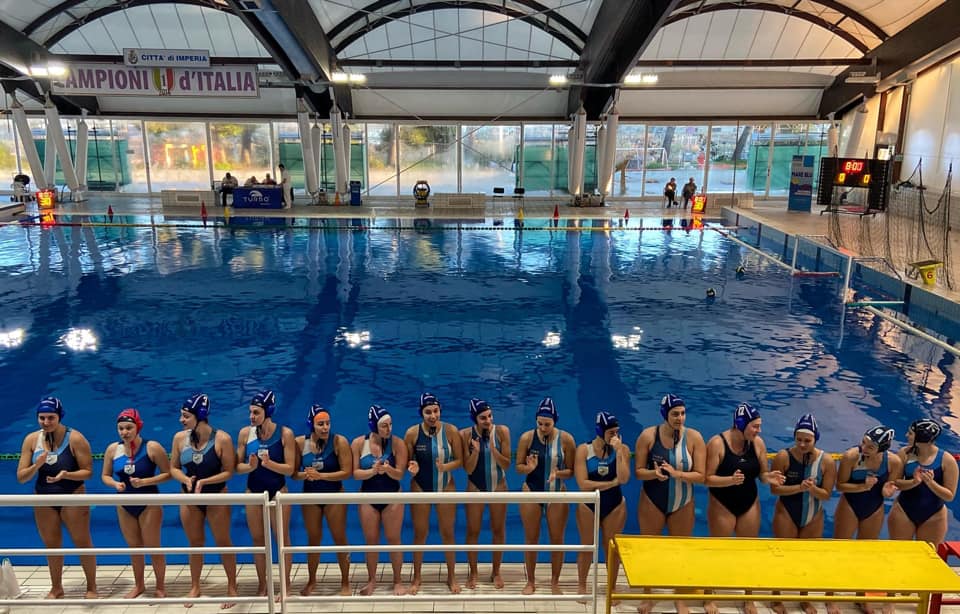 Rane rosa domenica 26 gennaio Como debutta a Genova