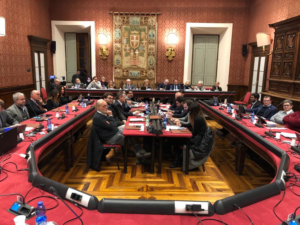 La “Grande Como” rispedita al mittente da Grandate e Luisago