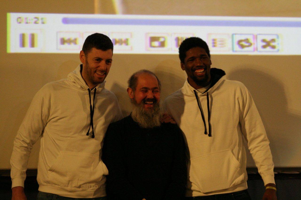 Pallacanestro Cantù mattinata sui banchi per Kevarrius Hayes