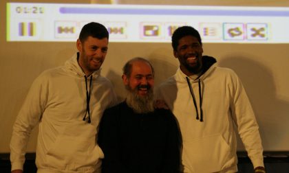 Pallacanestro Cantù mattinata sui banchi per Kevarrius Hayes