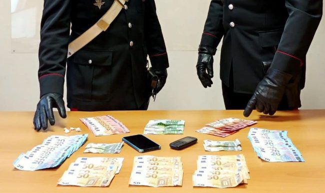 Spaccio di droga sull’Alto Lago due in manette