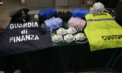 Sequestrate mascherine e guanti in esportazione dall’Italia verso la Svizzera FOTO