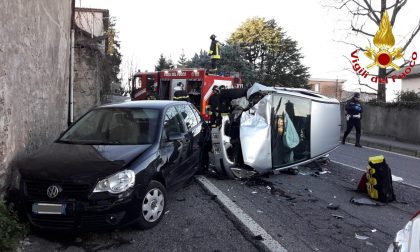 Ribaltamento auto a Como: soccorsi in codice rosso SIRENE DI NOTTE