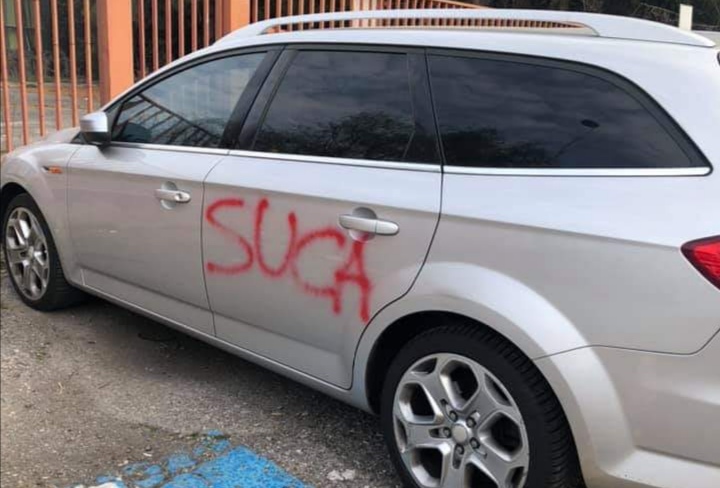 Auto vandalizzate a Carugo durante la notte