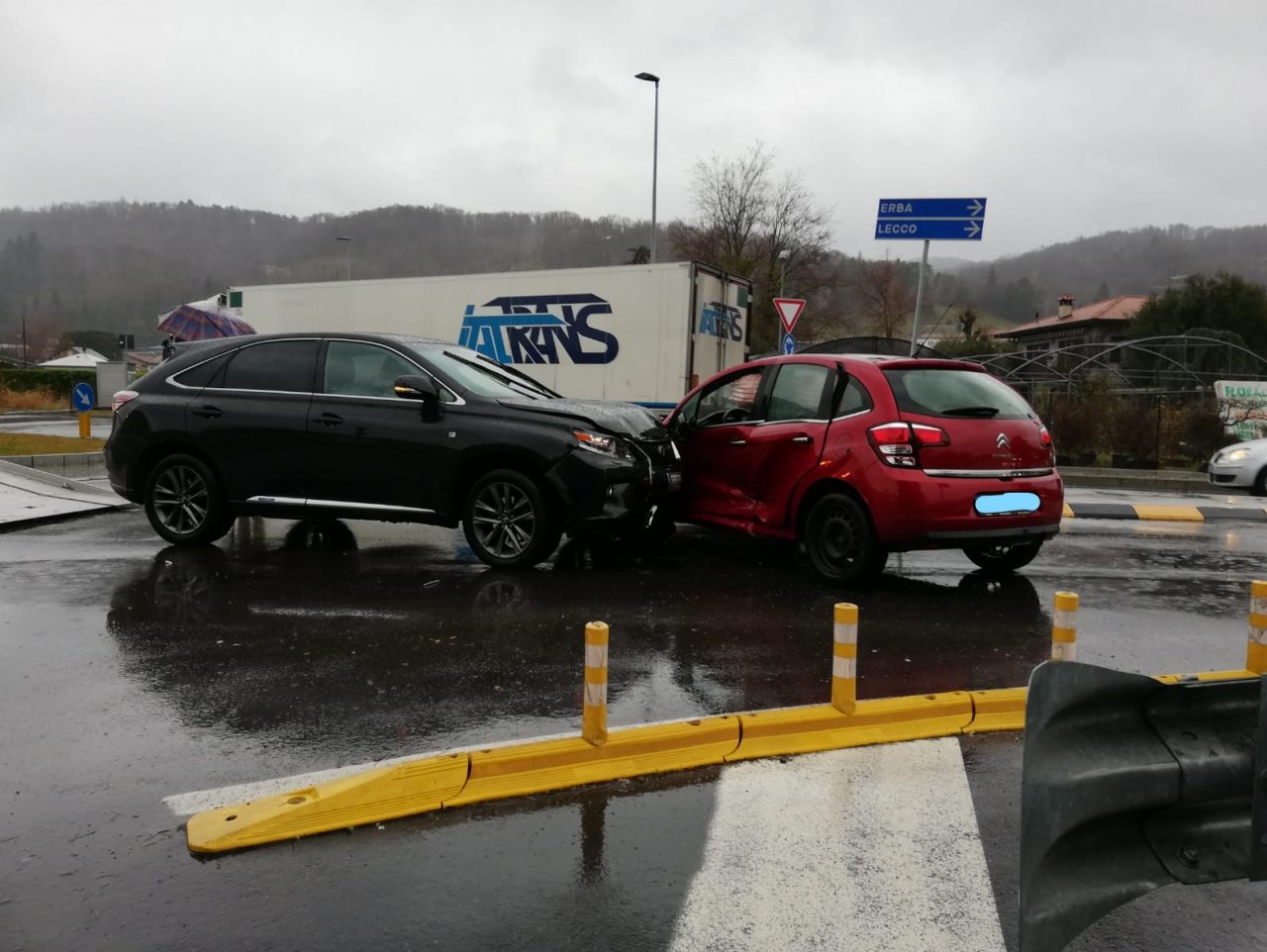 Tamponamento tra auto ad Albese, disagi alla viabilità