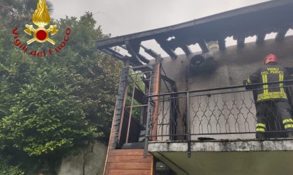 Incendio tetto a Dizzasco: bruciati 100 metri quadri FOTO