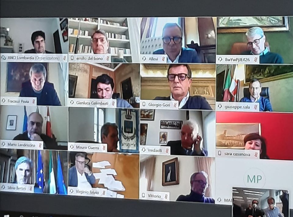 Nuove misure di contenimento, Fontana: “Il weekend non sarà occasione di svago ma ecco cosa chiediamo da lunedì”