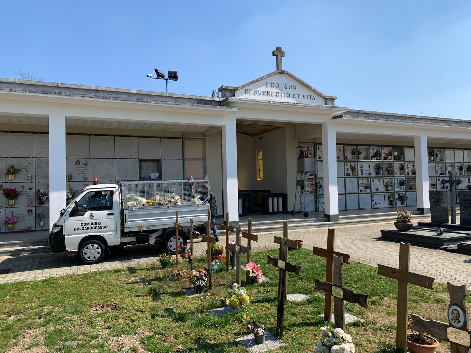 Bulgarograsso, pulizia del cimitero