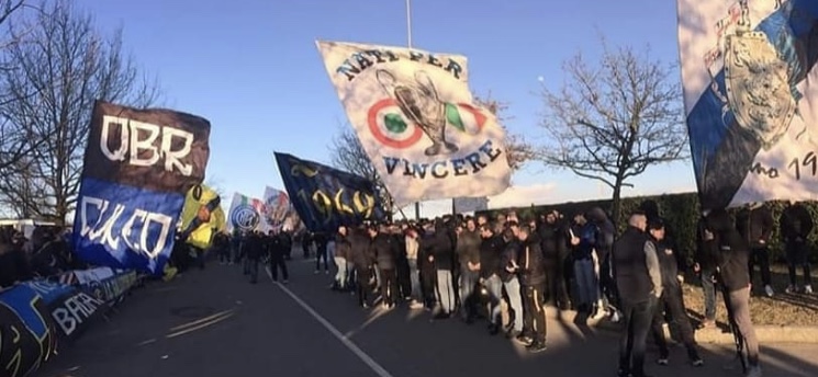 Raduno tifosi dell’Inter al Centro Sportivo prima della gara contro la Juve: 49 deferiti