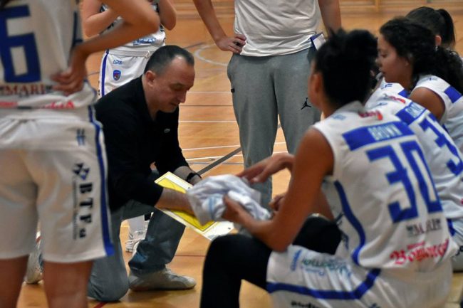 Basket comasco coach Walter Montini