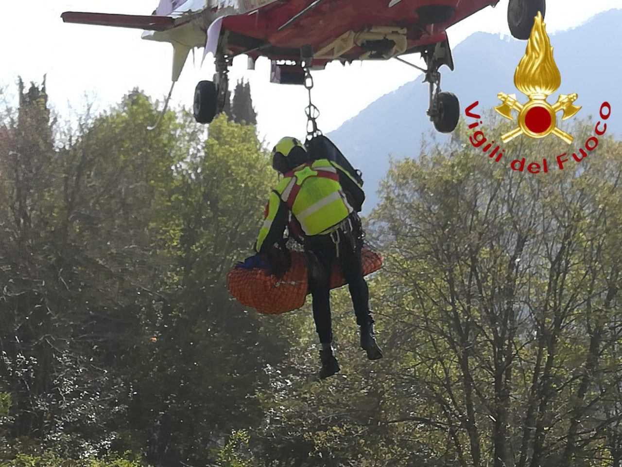 Tragedia a Cernobbio: donna trovata morta in un canalone