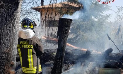 Incendio capanno ad Alta Valle Intelvi FOTO