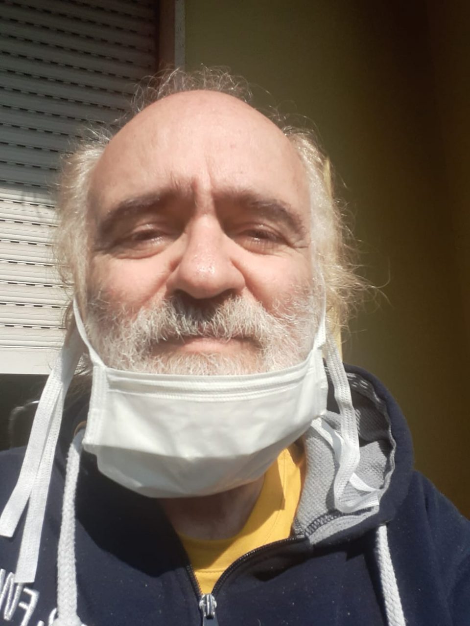 Covid-19, il viaggio di Pino Zecchillo: la febbre, il farmaco clandestino, il grazie ai medici e un fioretto da rispettare