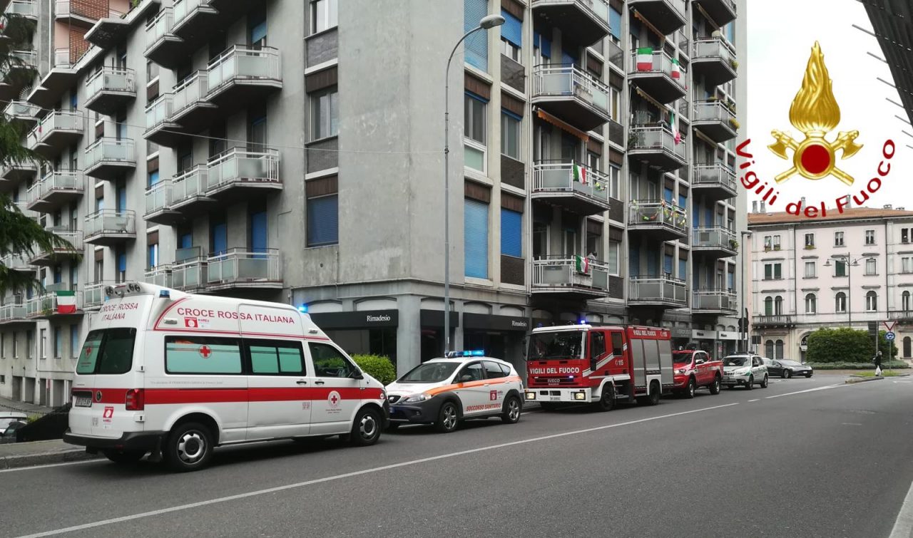 Si sente male durante una videochiamata: non ce l’ha fatta un 53enne di Como