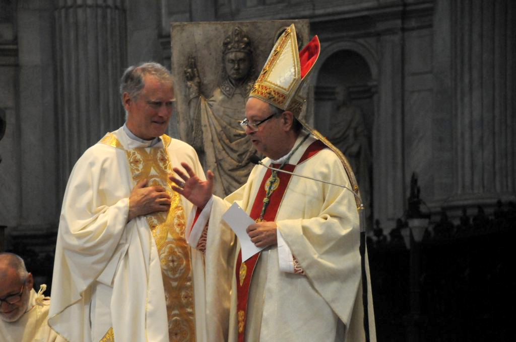 Il vescovo Cantoni ricorda don Renato Lanzetti e i parroci mancati per il Covid-19