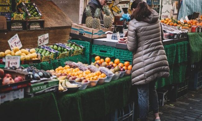 Coldiretti lancia l’allarme prezzi: ortofrutta 40 volte l’inflazione