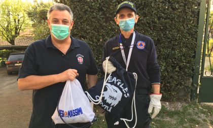 Pesi Massimi ed Eagles Cantù donano kit di igiene personale per i senzatetto