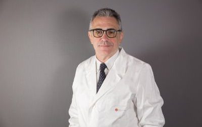 Pregliasco: “Agosto al mare? Speriamo, poi in autunno il vaccino”